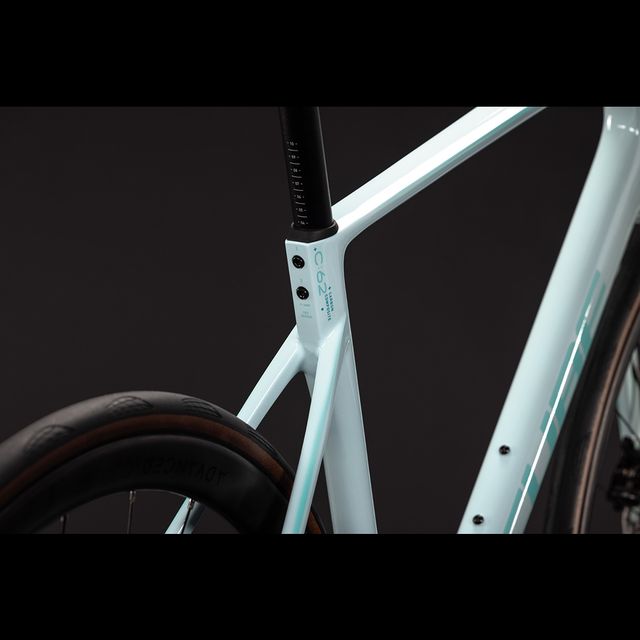 CUBE Attain C:62 Race 2027 maantiepyörä